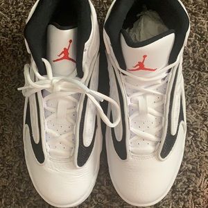 womens jordans size 7.5/8